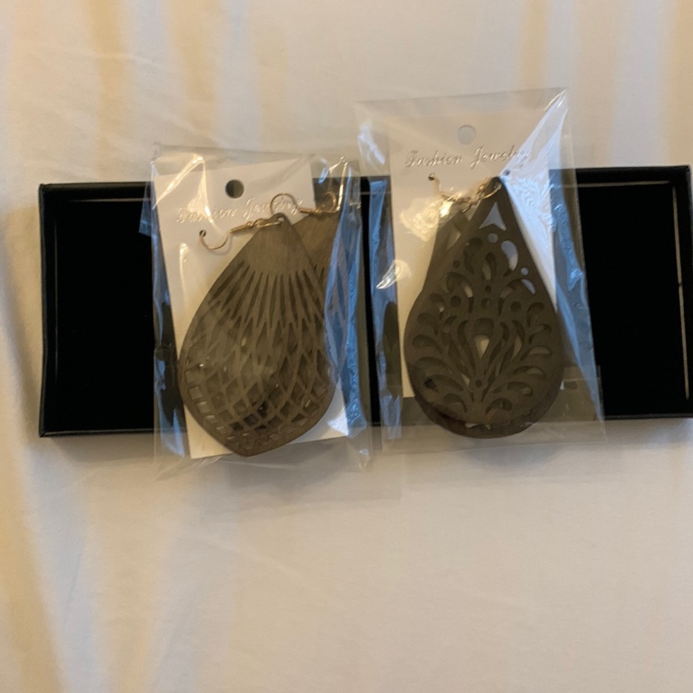 Never Worn New Brown Fashion Jewelry Wood Earrings, 2 sets